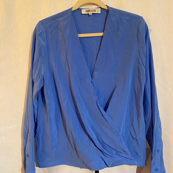 Diane Von Furstenberg Blue Wrap Top. - Picture 1 of 4